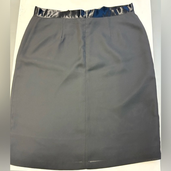 RW&CO. Black Pencil Skirt Knee-length for Work black ribbon waist size Small - Picture 6 of 9